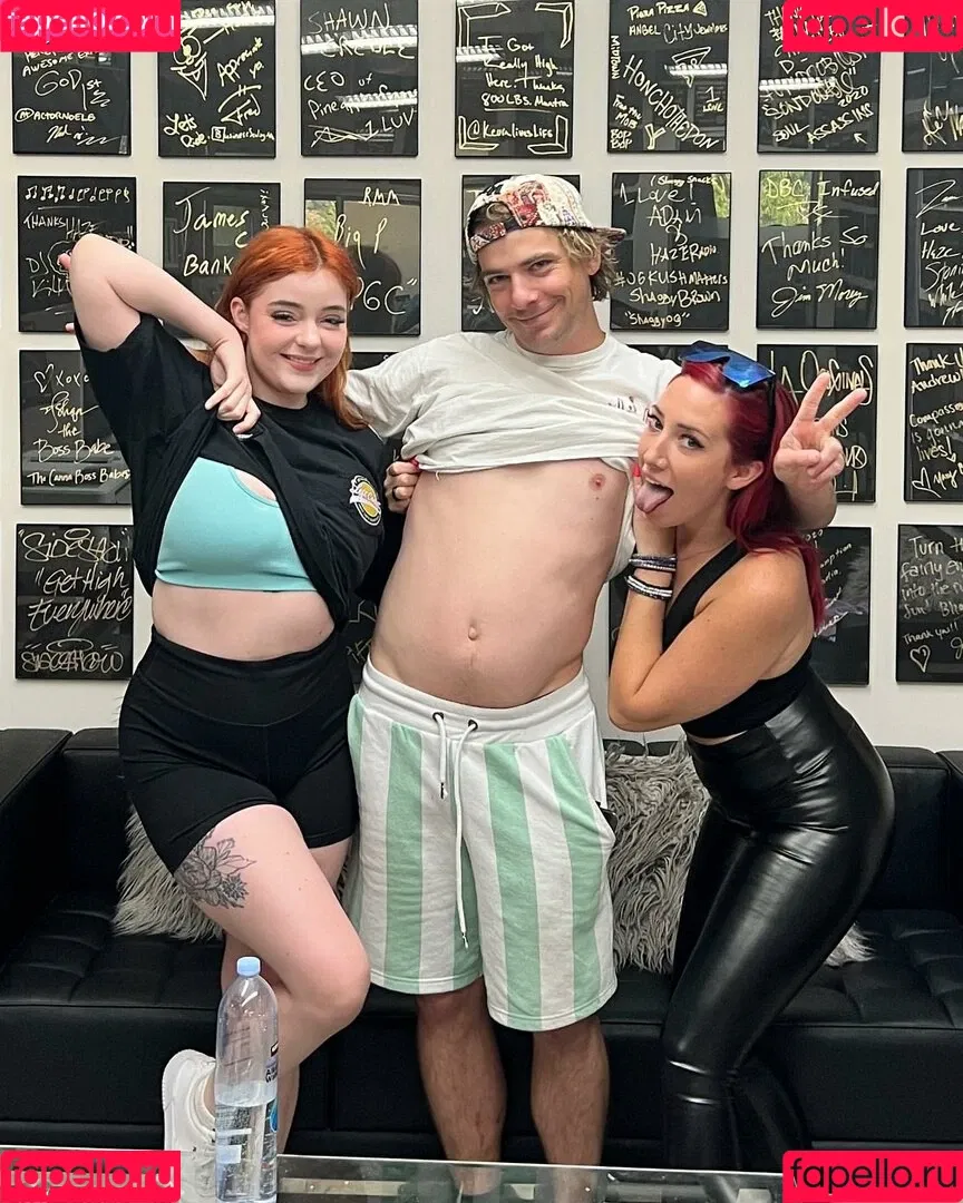 thetoplesscomic Onlyfans Photo Gallery 