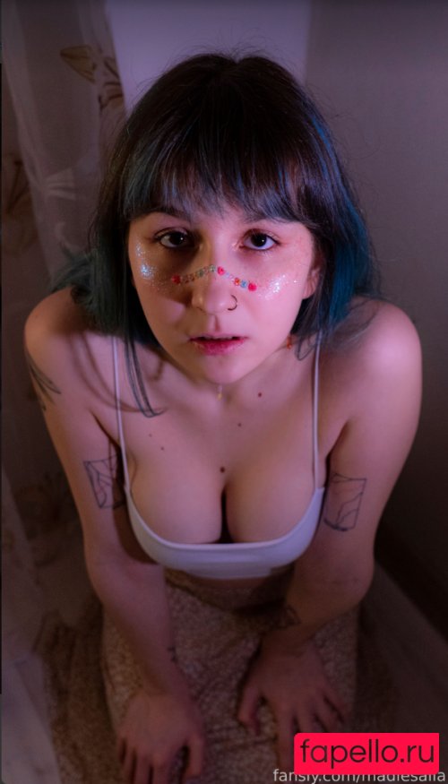 Madlesalia Nude Onlyfans Photo 14