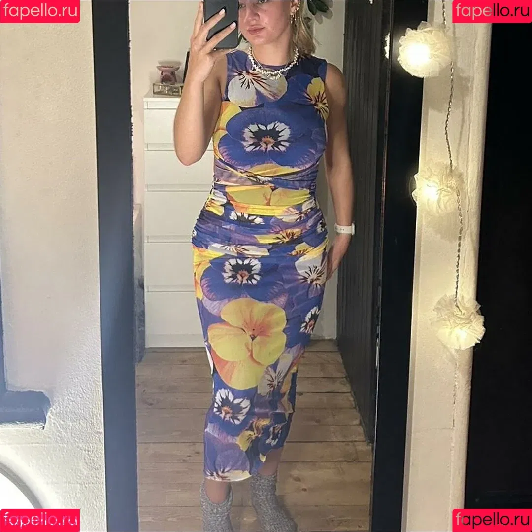 Hattie Vanneman Onlyfans Photo Gallery 