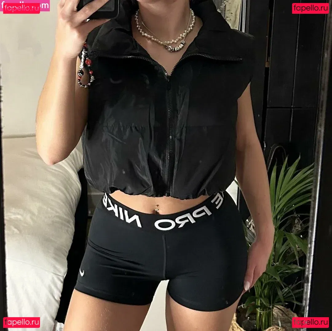 Hattie Vanneman Onlyfans Photo Gallery 