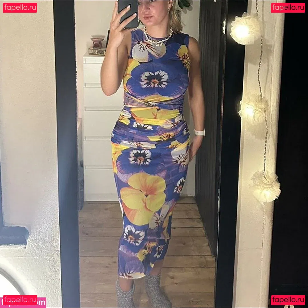 Hattie Vanneman Onlyfans Photo Gallery 