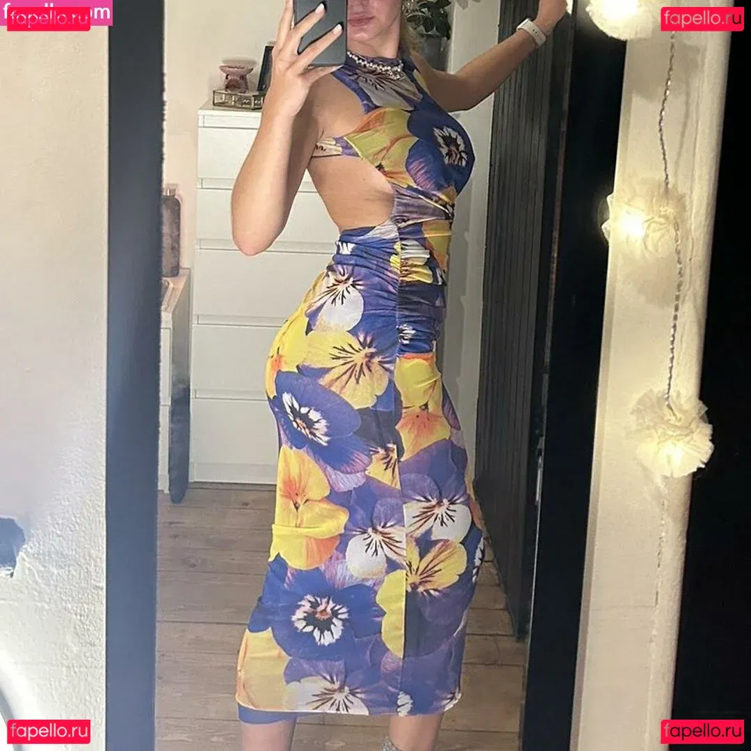 Hattie Vanneman Onlyfans Photo Gallery 