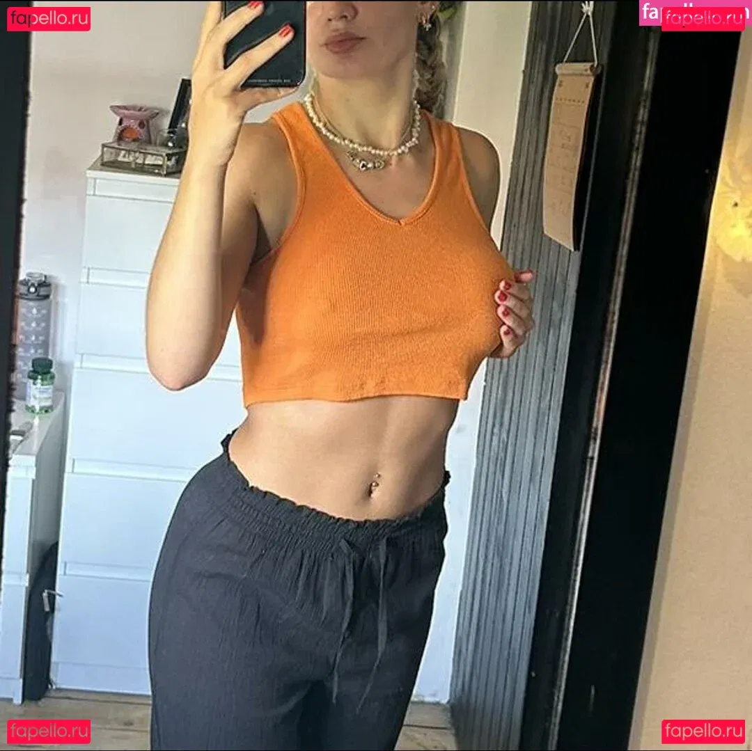 Hattie Vanneman Onlyfans Photo Gallery 