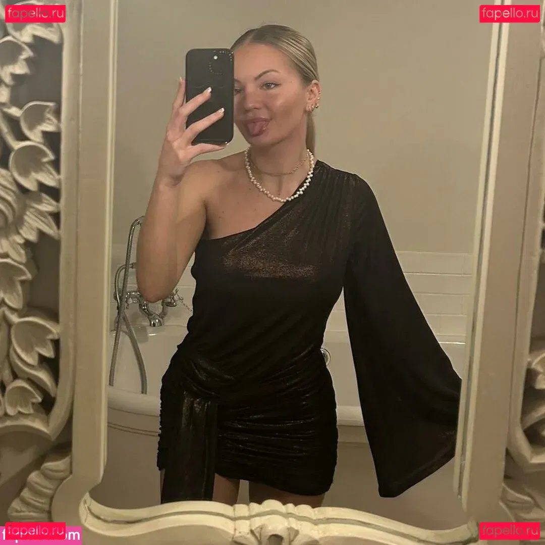 Hattie Vanneman Onlyfans Photo Gallery 