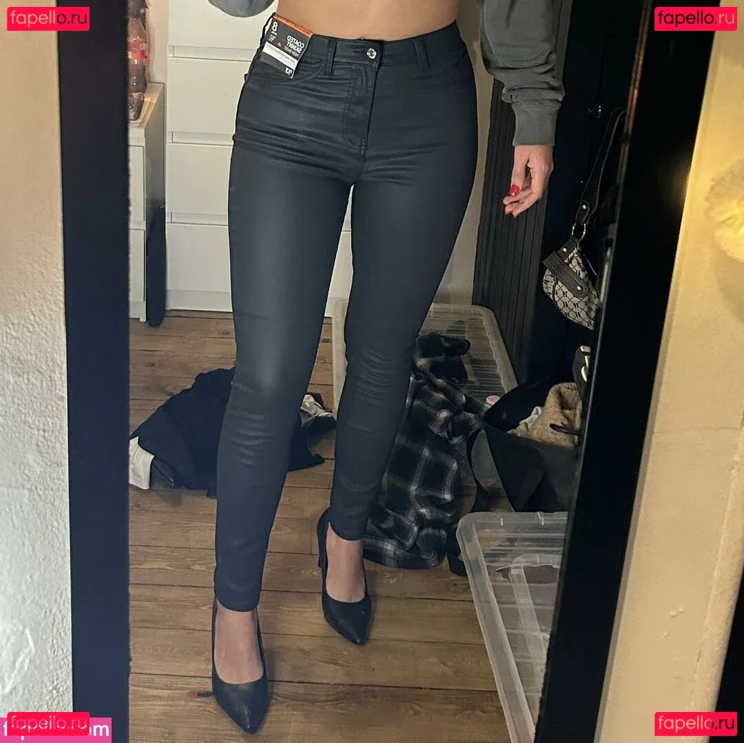 Hattie Vanneman Onlyfans Photo Gallery 