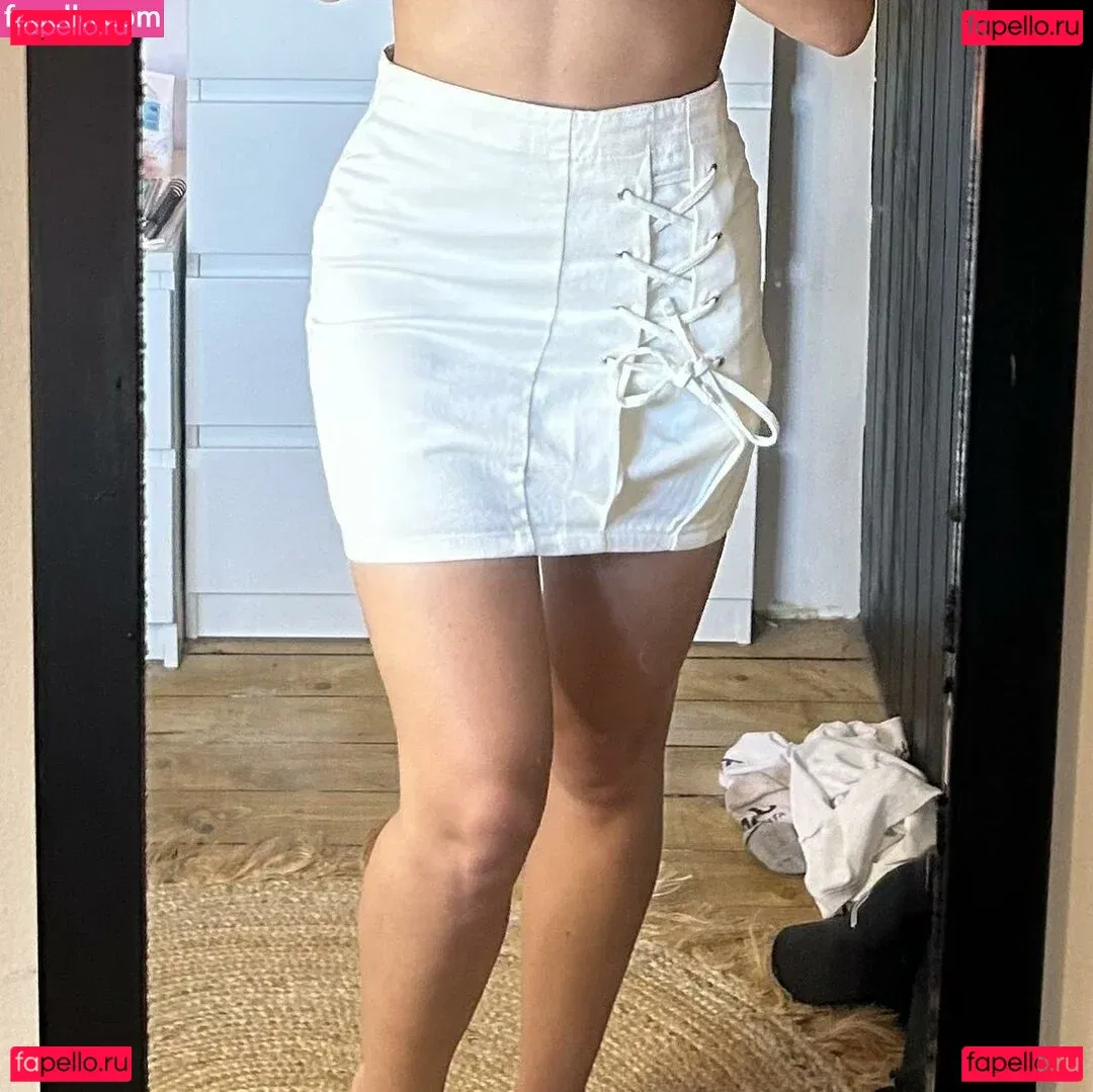 Hattie Vanneman Onlyfans Photo Gallery 