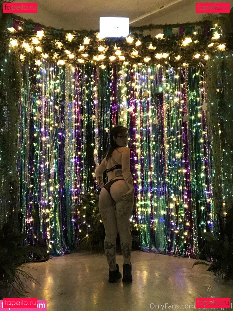 demongvrl Onlyfans Photo Gallery 