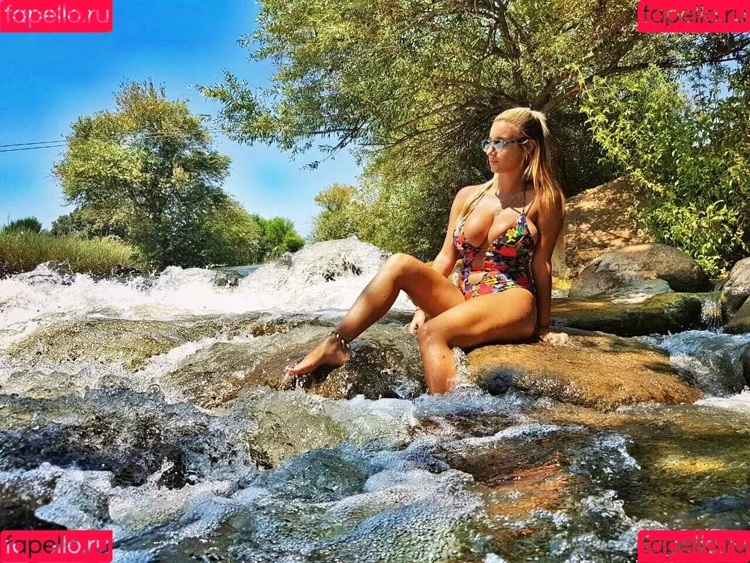 Hen Azulai Onlyfans Photo Gallery 