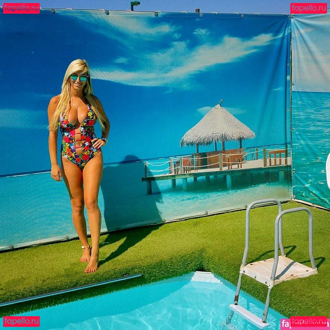 Hen Azulai Onlyfans Photo Gallery 