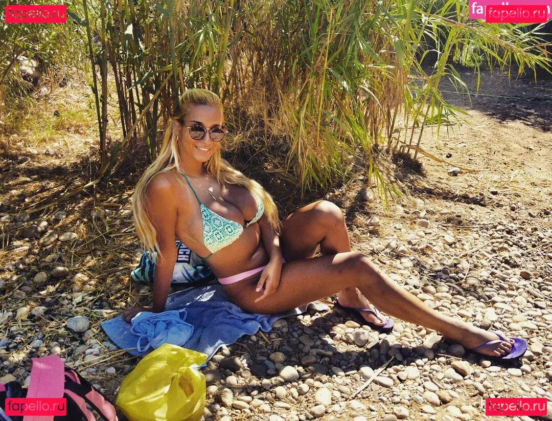 Hen Azulai Onlyfans Photo Gallery 