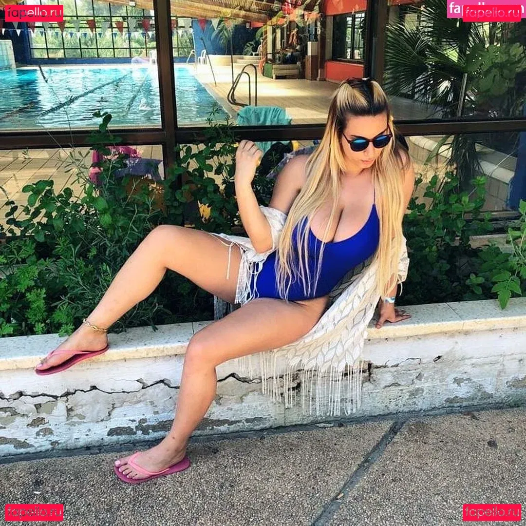 Hen Azulai Onlyfans Photo Gallery 