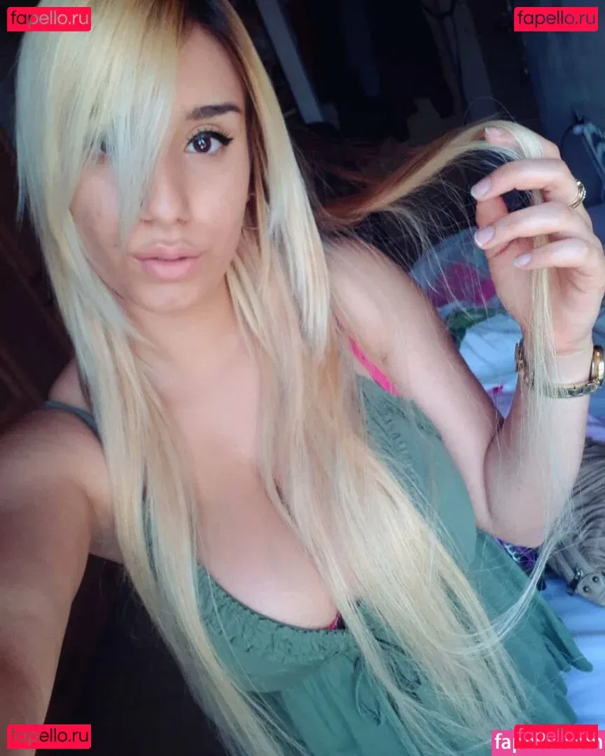 Hen Azulai Onlyfans Photo Gallery 