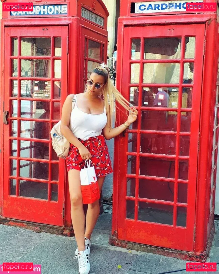 Hen Azulai Onlyfans Photo Gallery 