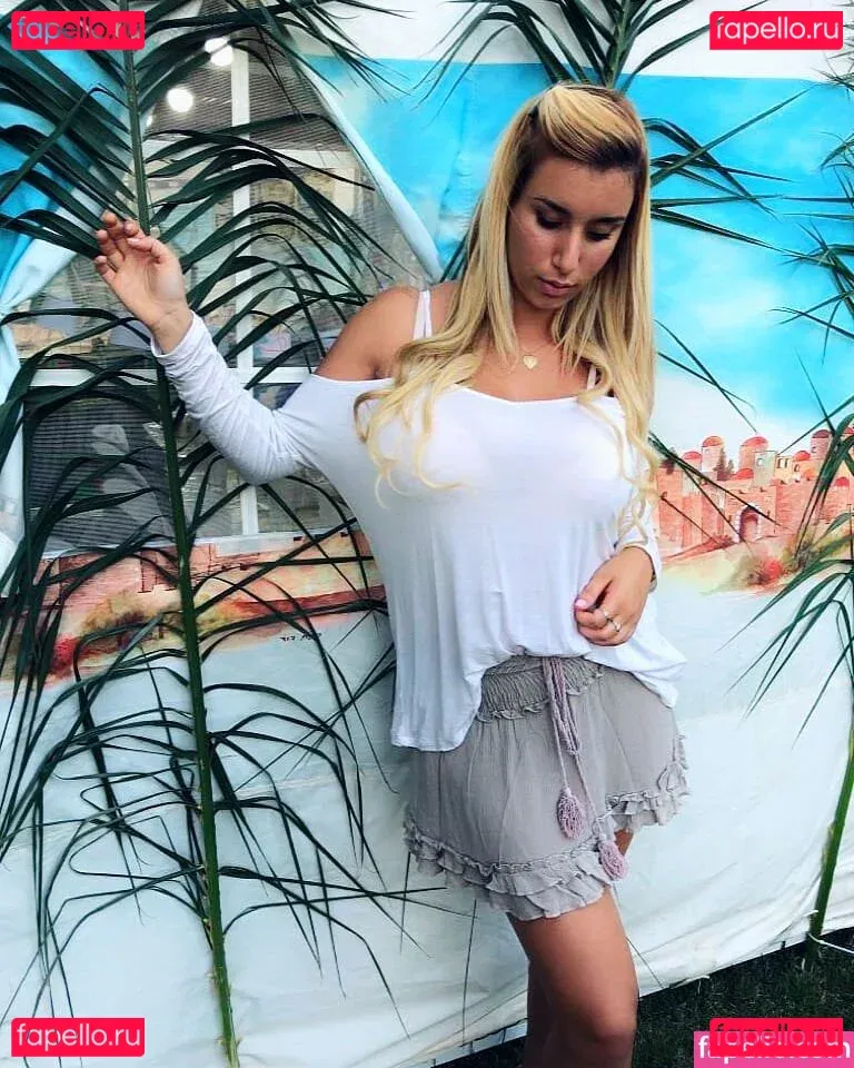 Hen Azulai Onlyfans Photo Gallery 