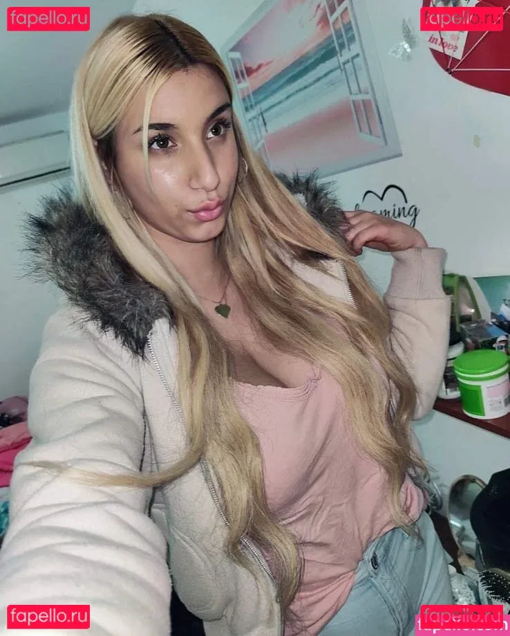 Hen Azulai Onlyfans Photo Gallery 