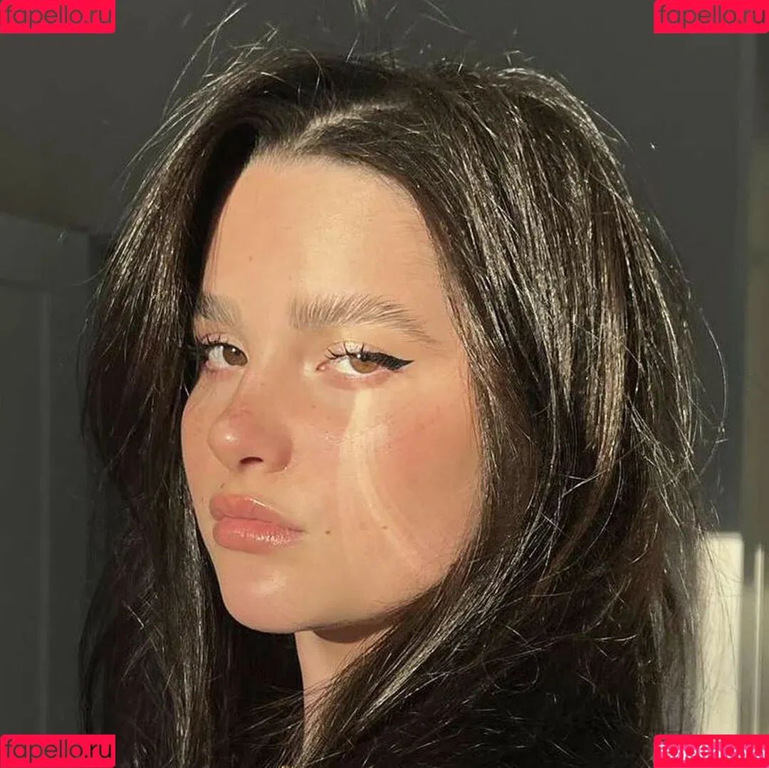 Jules LeBlanc Onlyfans Photo Gallery 