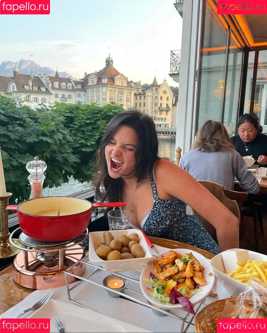 Jules LeBlanc Onlyfans Photo Gallery 