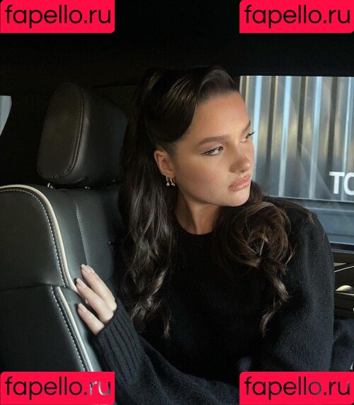 Jules LeBlanc Onlyfans Photo Gallery 