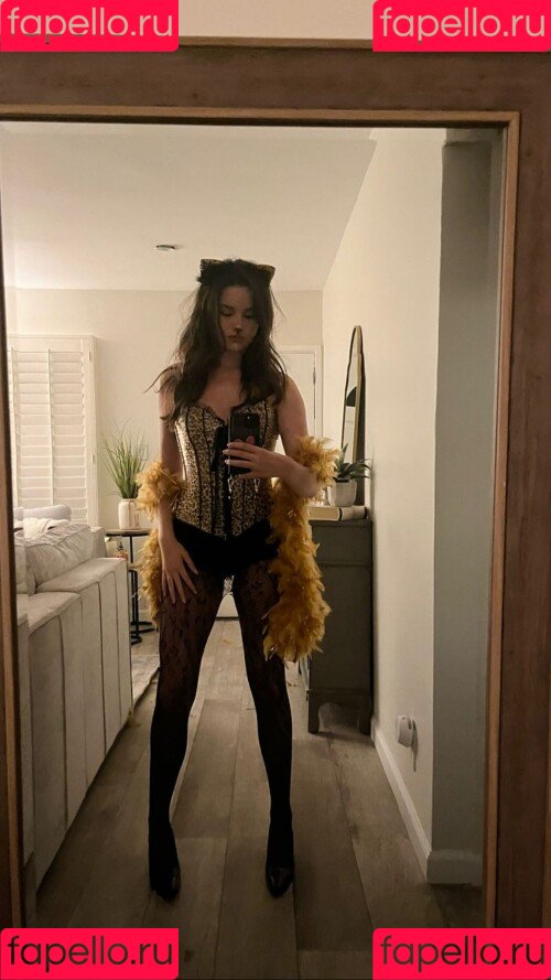 Jules LeBlanc Onlyfans Photo Gallery 