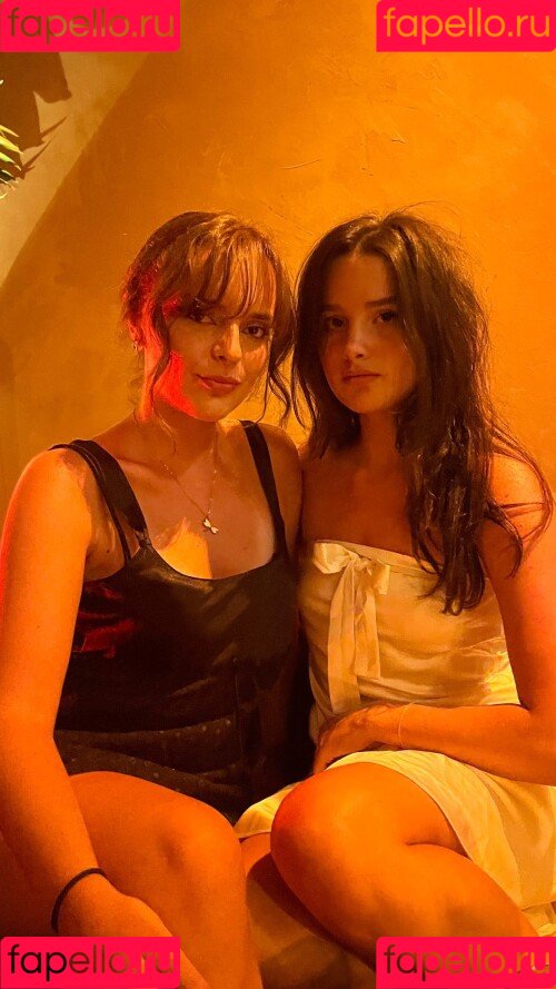 Jules LeBlanc Onlyfans Photo Gallery 