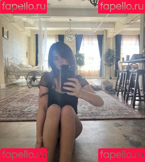 Jules LeBlanc Onlyfans Photo Gallery 