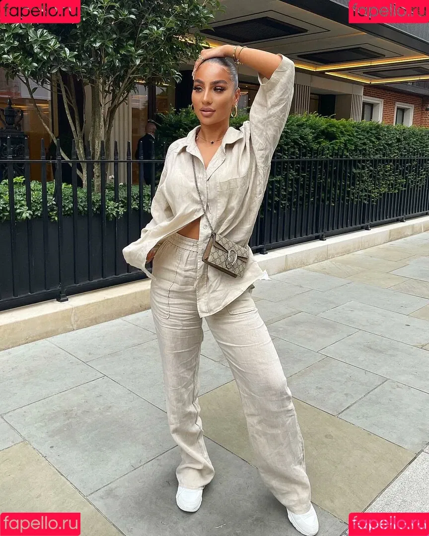 Andreea Onlyfans Photo Gallery 