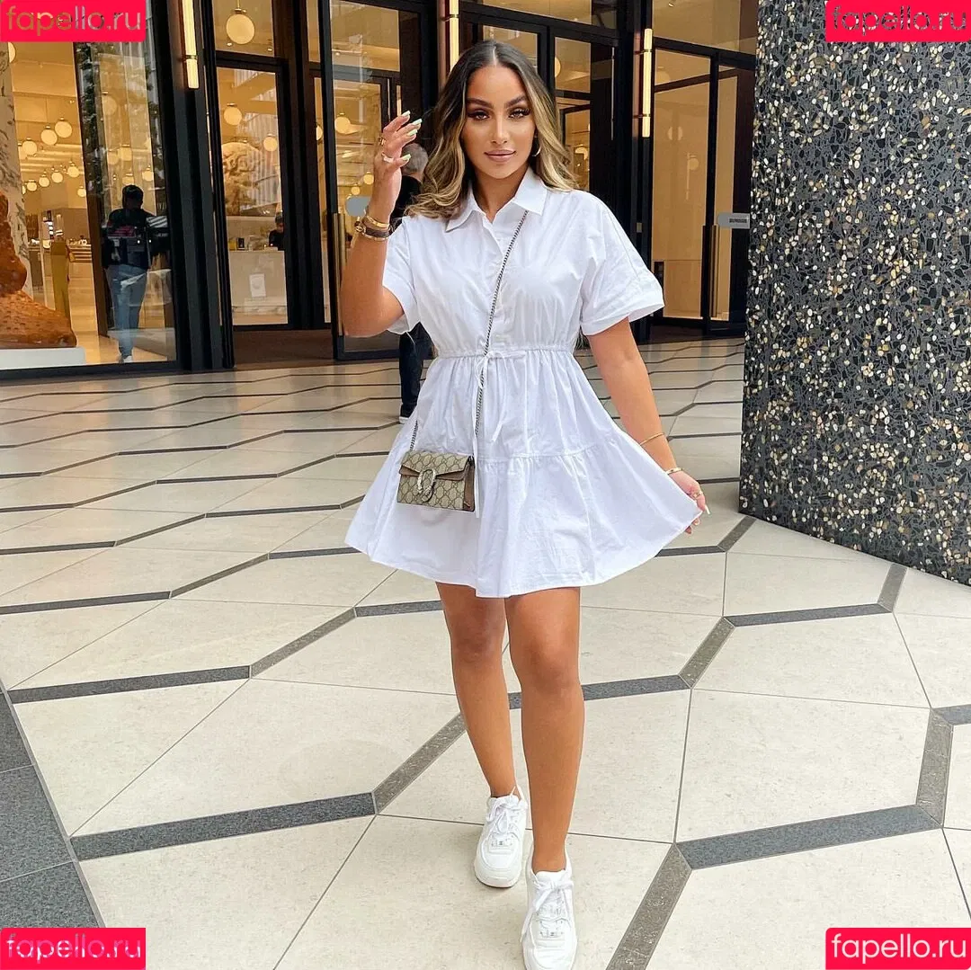 Andreea Onlyfans Photo Gallery 