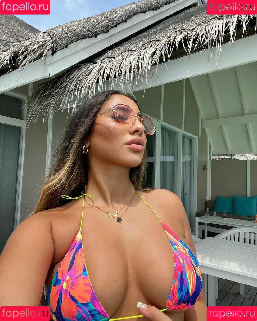 Andreea Onlyfans Photo Gallery 