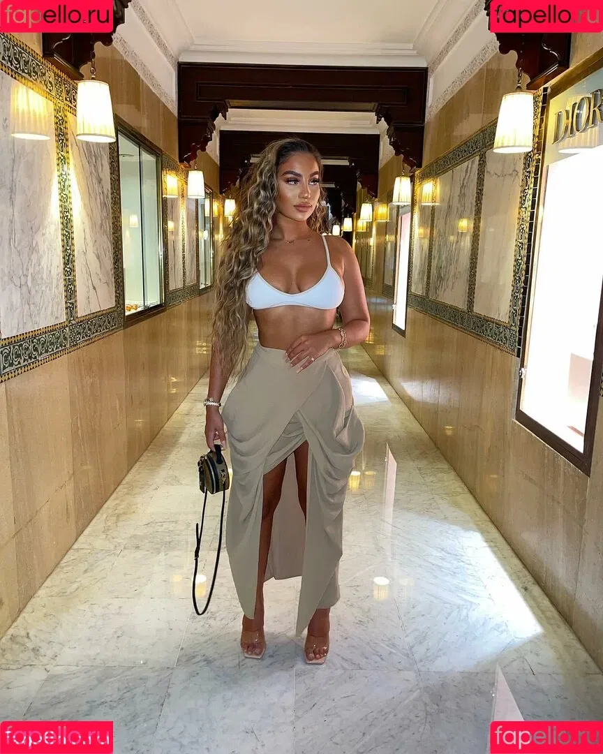 Andreea Onlyfans Photo Gallery 