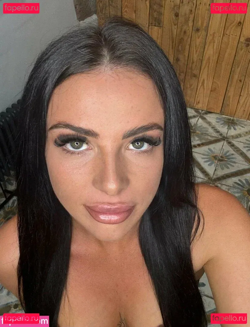 xolaylarosee Onlyfans Photo Gallery 