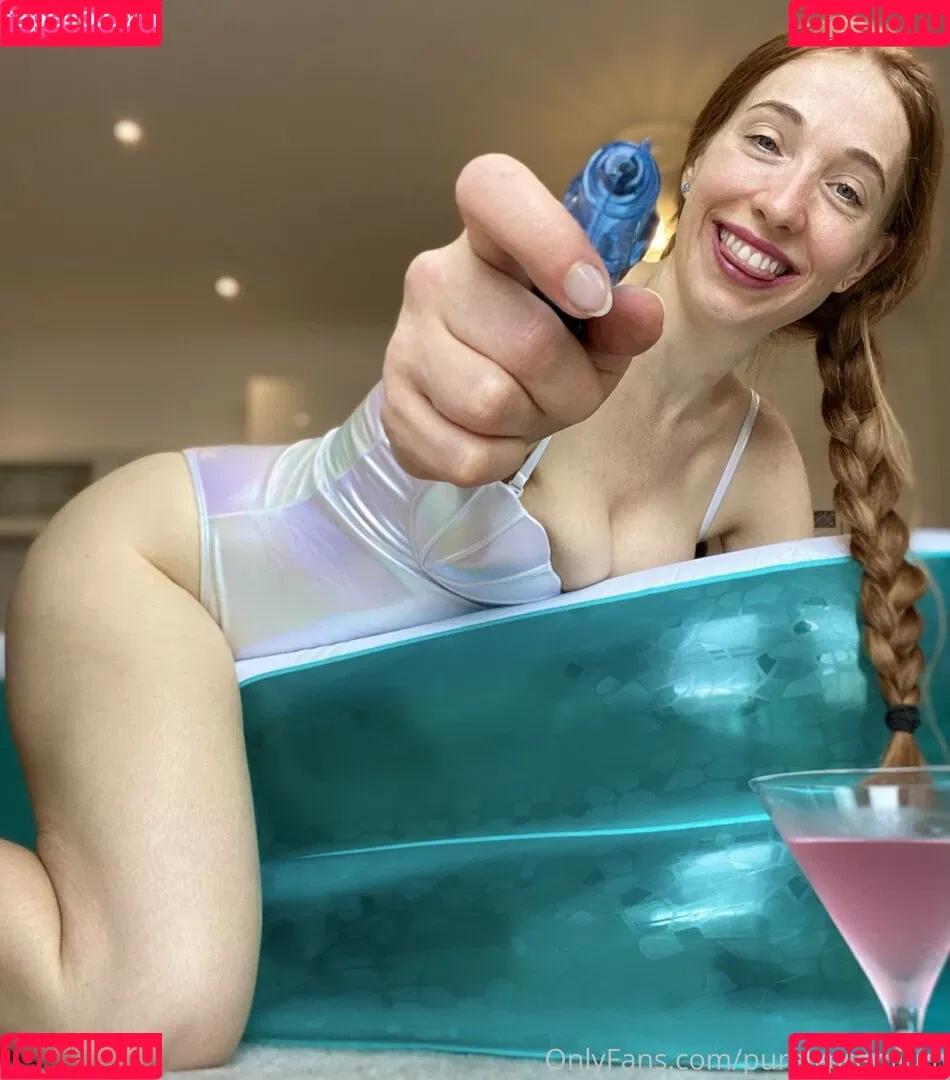 redbuns Onlyfans Photo Gallery 