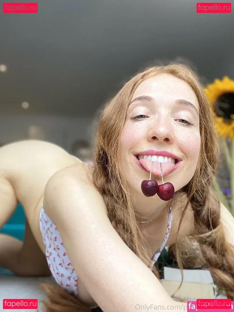 redbuns Onlyfans Photo Gallery 