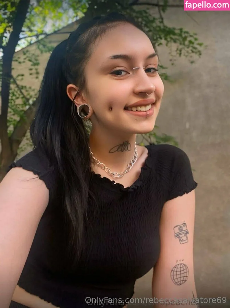 rebeccasalvatore69 Onlyfans Photo Gallery 