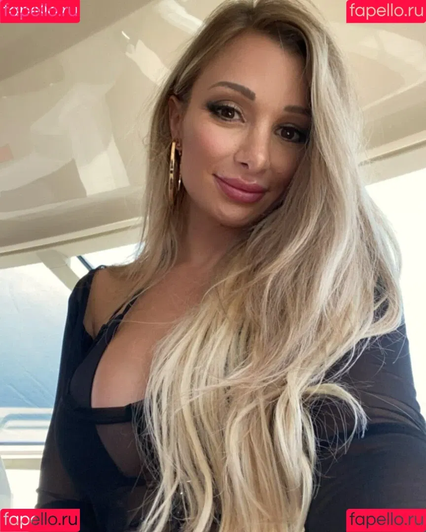 Amber Lynn Bogart Onlyfans Photo Gallery 