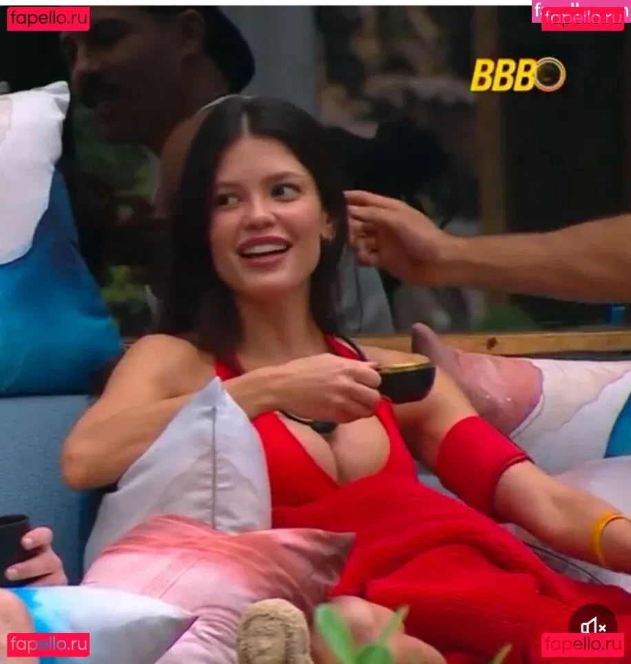 Vitória Strada Onlyfans Photo Gallery 