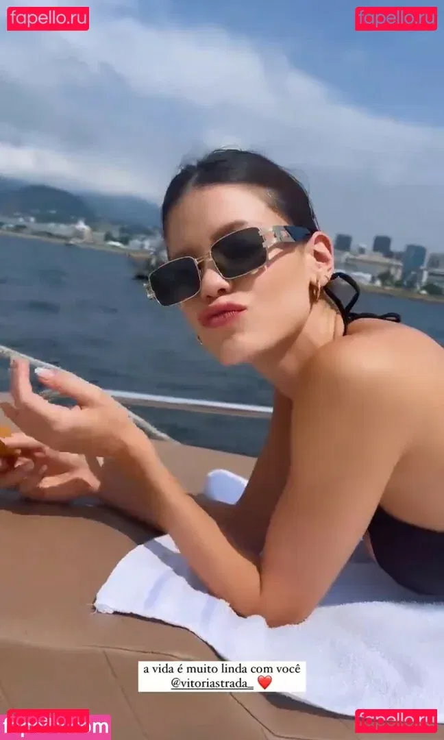 Vitória Strada Onlyfans Photo Gallery 