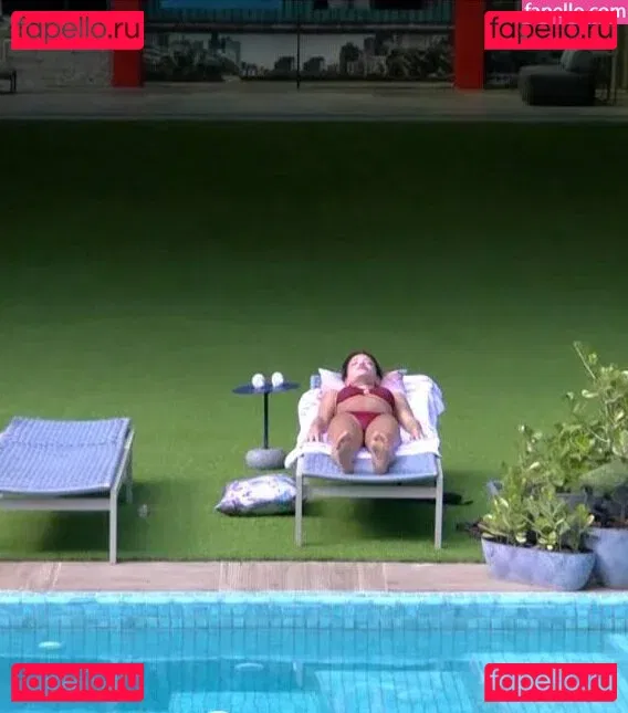 Vitória Strada Onlyfans Photo Gallery 