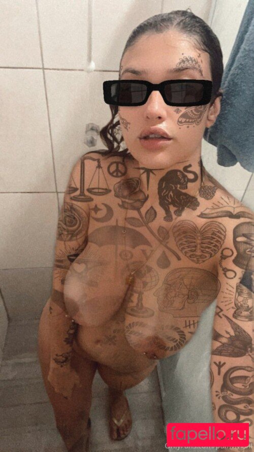 Pamviviani Onlyfans Photo Gallery 