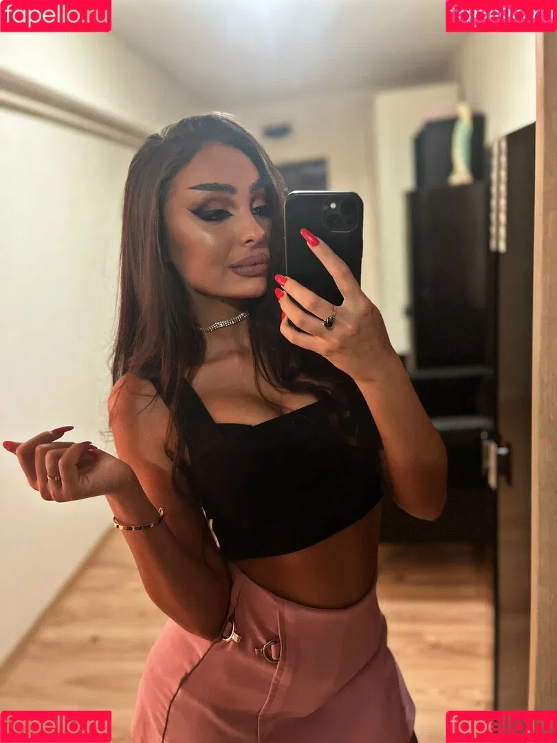 Sabrina Onlyfans Photo Gallery 