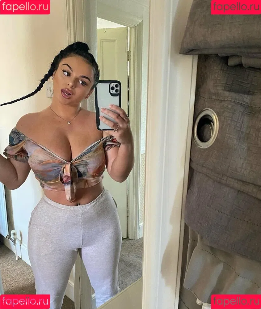 Sabrina Onlyfans Photo Gallery 