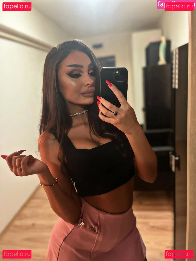 Sabrina Onlyfans Photo Gallery 