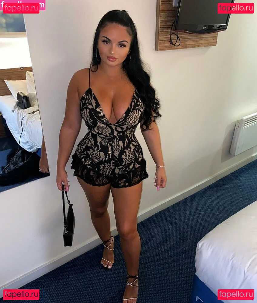 Sabrina Onlyfans Photo Gallery 