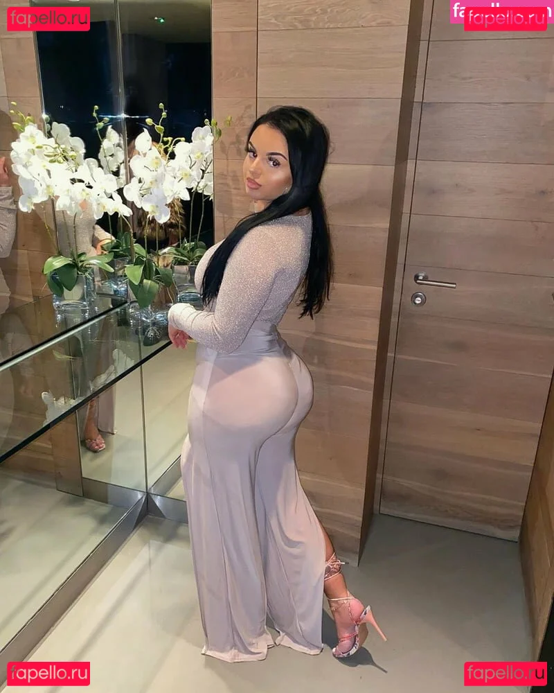 Sabrina Onlyfans Photo Gallery 