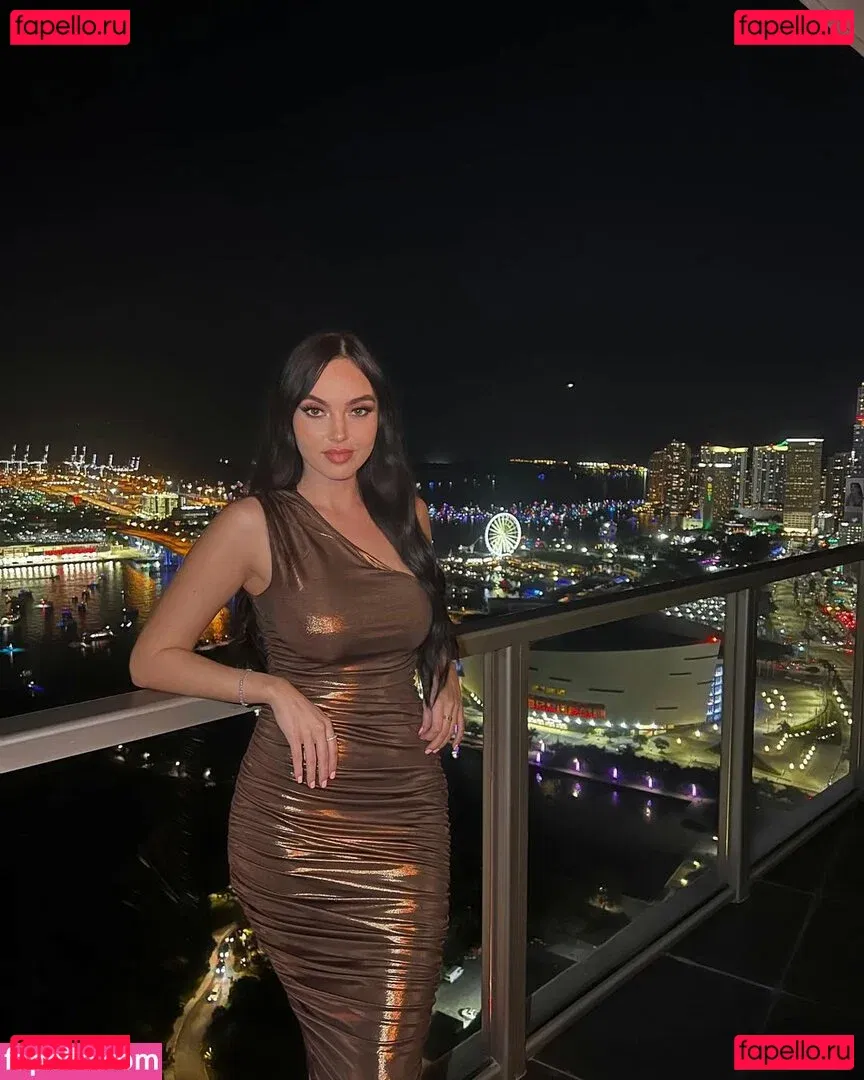 Sabrina Onlyfans Photo Gallery 