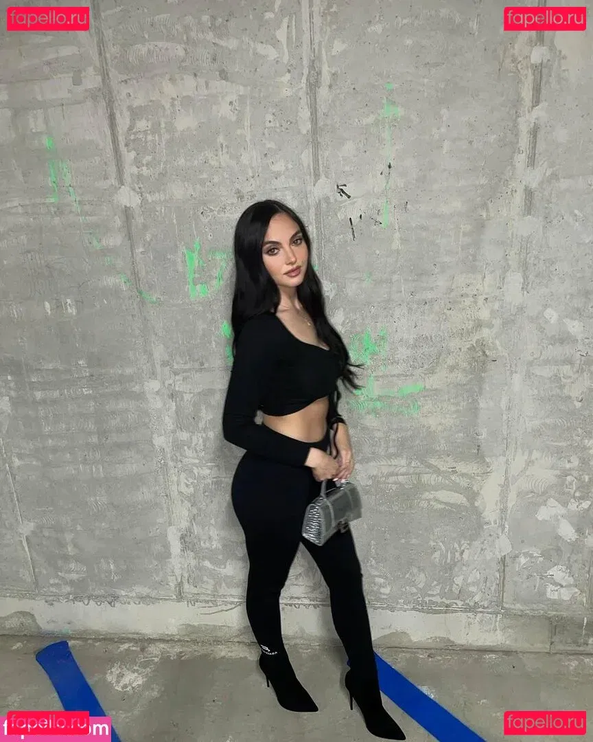 Sabrina Onlyfans Photo Gallery 