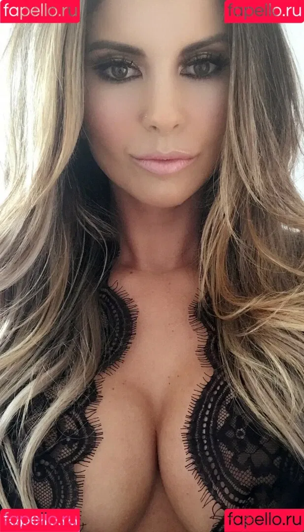 Kristen Strout Onlyfans Photo Gallery 