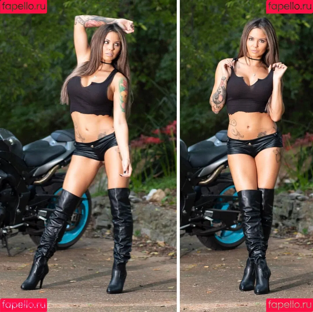 Kristen Strout Onlyfans Photo Gallery 