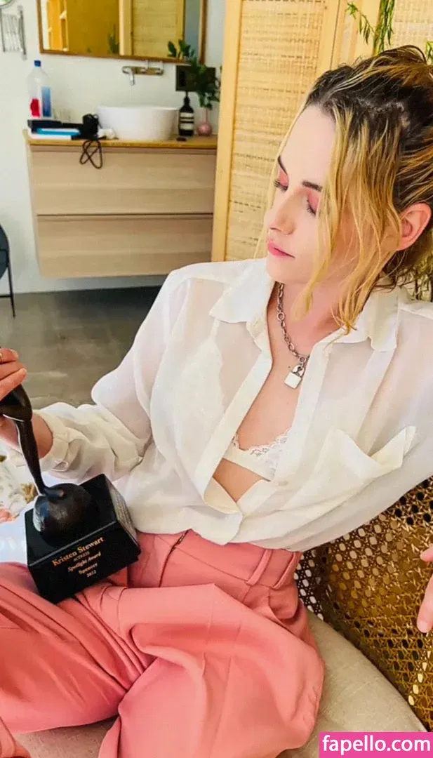 Kristen Strout Onlyfans Photo Gallery 