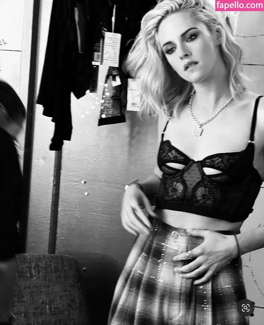 Kristen Strout Onlyfans Photo Gallery 