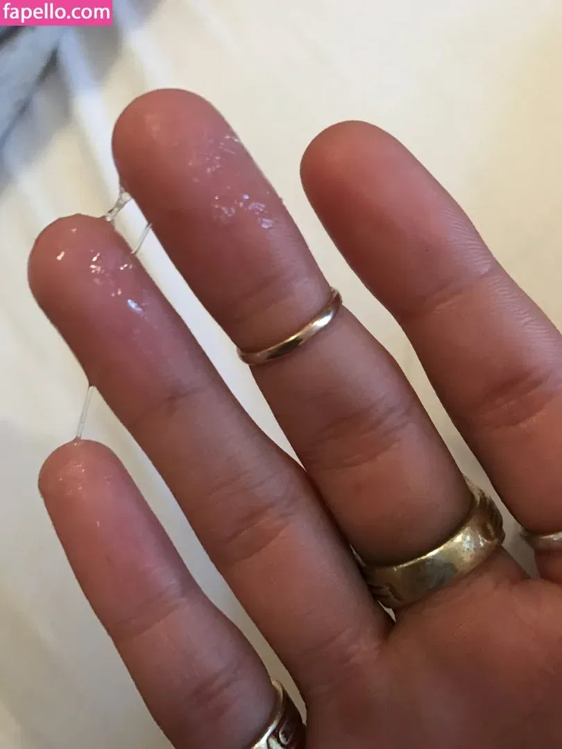 Kristen Strout Onlyfans Photo Gallery 